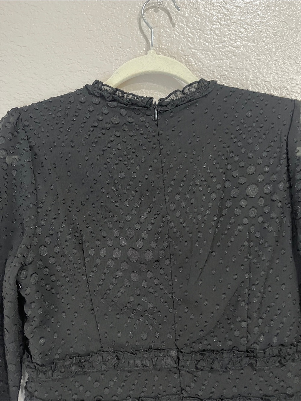 Altard State Black Textured V-Neck Ruffle Tiered Mini Dress Sz M Feminine TC0354 - Picture 8 of 8